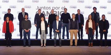 El gobernador Gustavo Valdés viajó a Buenos Aires para celebrar con los demás líderes de la cúpula de Juntos por el Cambio el triunfo logrado por la alianza en las PASO de este domingo.
