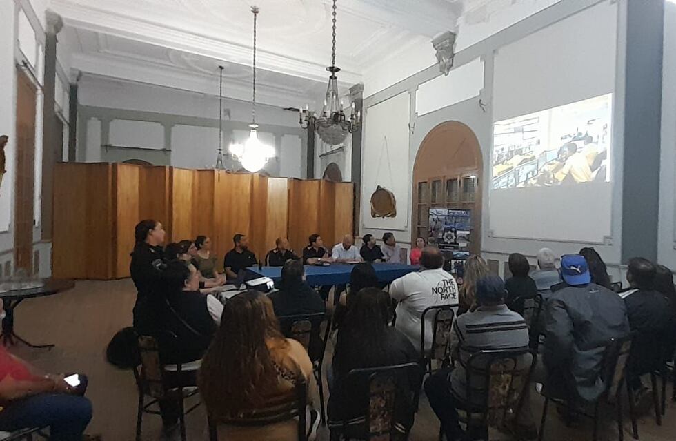 Reunión de seguridad con presidentes vecinales en la Unidad Regional V