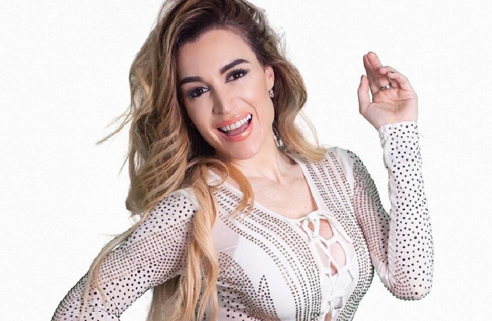 “Fátima es Camaleónica” se queda todo marzo en Carlos Paz y con descuentos del 50%