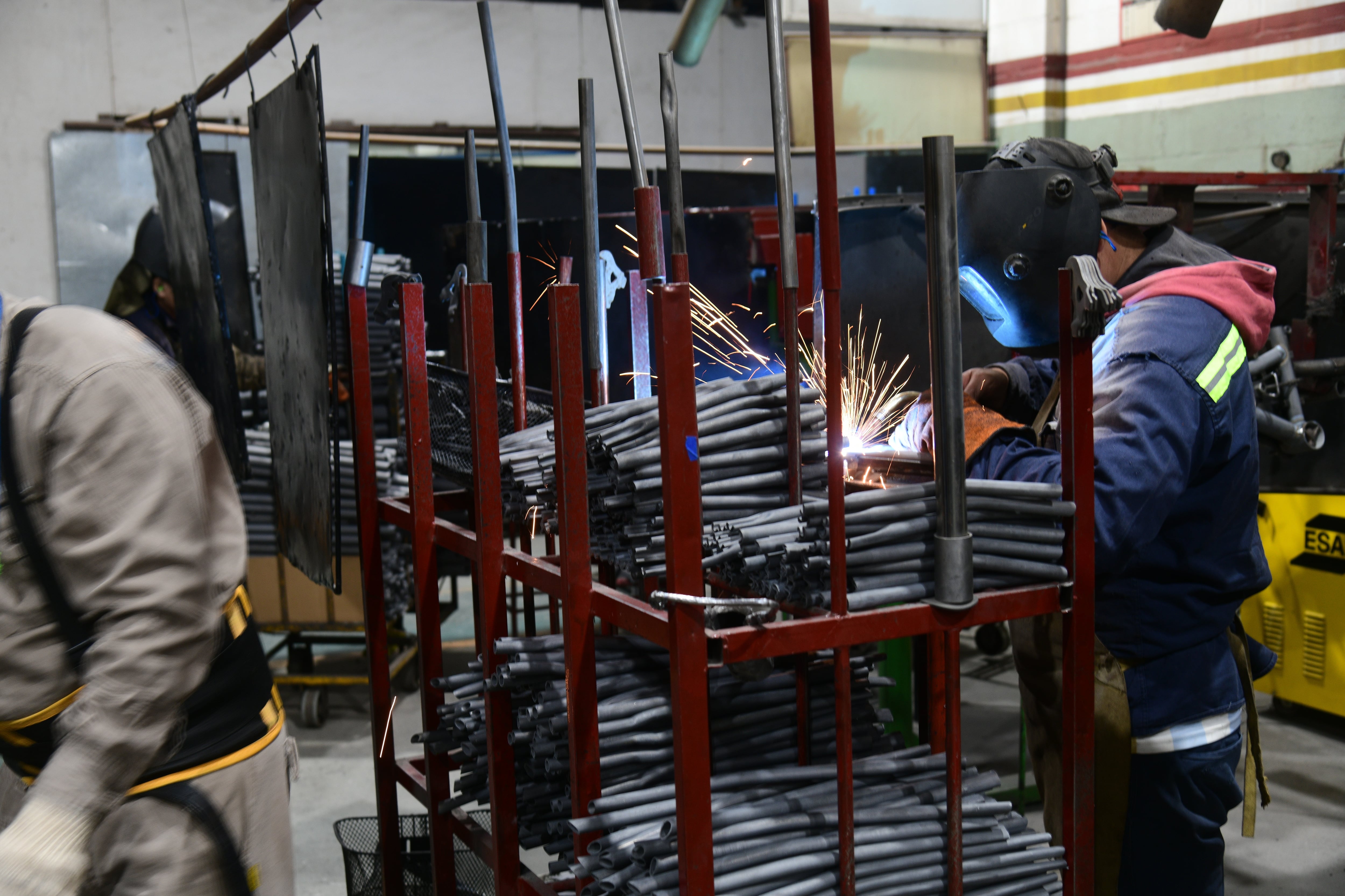 Cómo se fabrican las bicicletas Tomaselli. (Ramiro Pereyra / La Voz)
