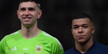 Dibu Martínez y Mbappé fueron destacados jugadores en el Mundial 2022.