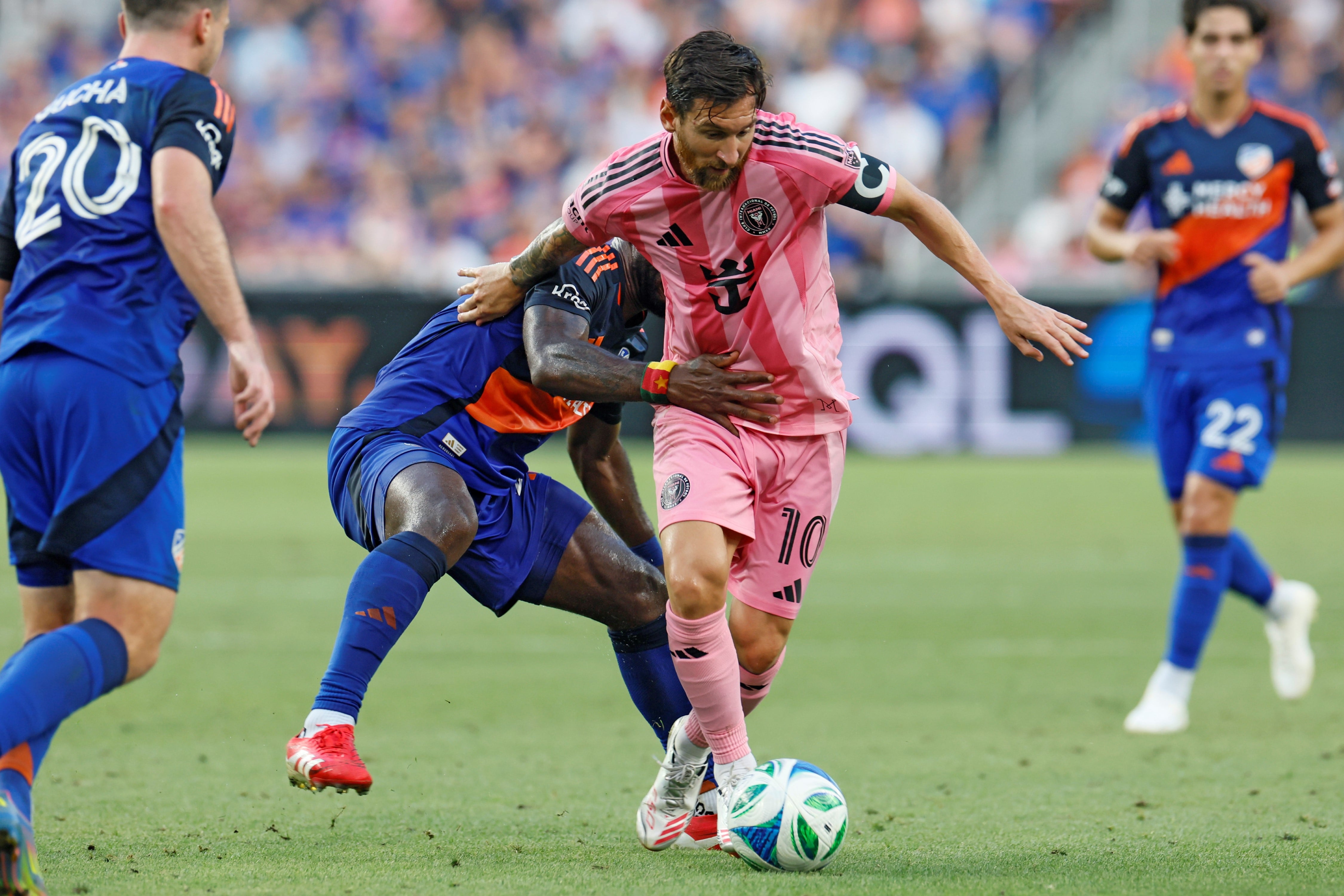 Messi quiere cambiar la cara ante New York RB (AP)