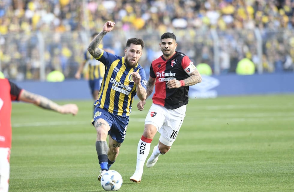 Clásico rosarino: el VAR anuló un gol de Newell’s Old Boys en un instante clave