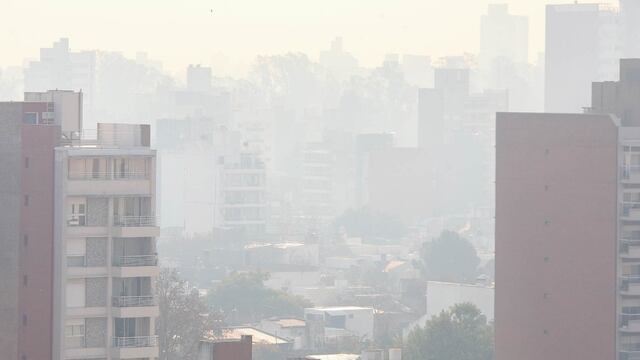 El humo sigue perjudicando a los vecinos de Rosario.