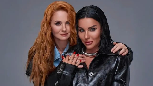 Lena Katina y Julia Volkova de la banda t.A.T.u.