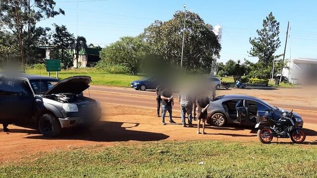 Oberá: en operativos de tránsito, dos autos fueron retenidos