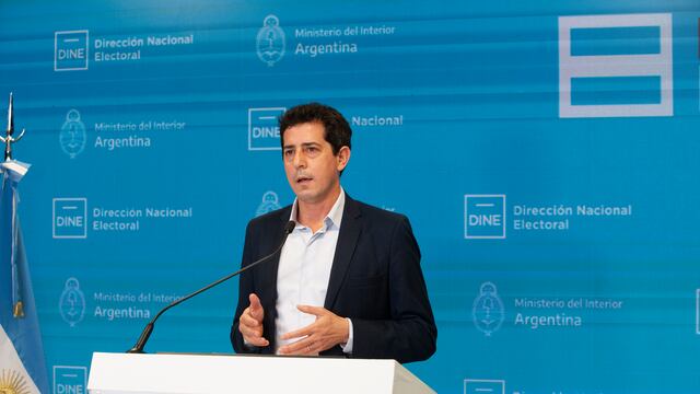 Eduardo Wado De Pedro
El día domingo de las elecciones Foto clarin