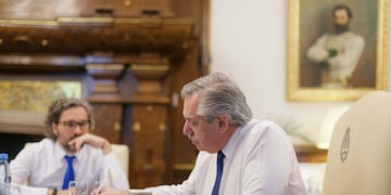 Alberto Fernández llegó junto a Santiago Cafiero a la CGT. Foto: La Voz.