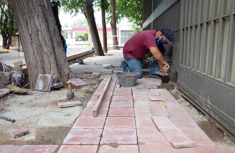 La Ciudad de Mendoza inicia el Plan de Veredas 610