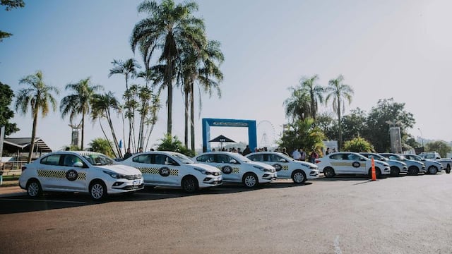 Entregaron nuevas unidades de Ahora Taxi en Puerto Iguazú