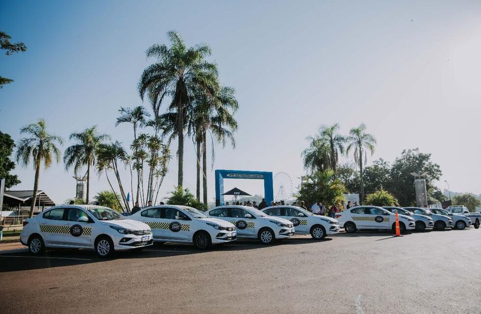El programa Ahora Taxi impulsa la renovación del parque automotor en Puerto Iguazú