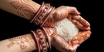 El sencillo ritual del arroz que atrae abundancia a tu hogar y se hace los primeros días del mes