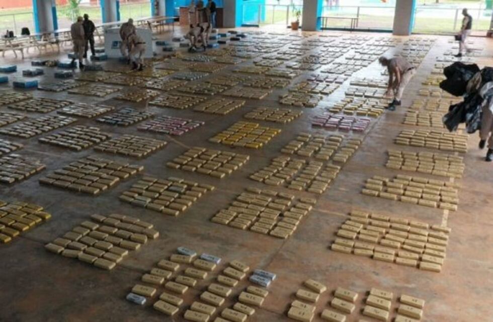 Secuestran cargamento de marihuana en Nemesio Parma