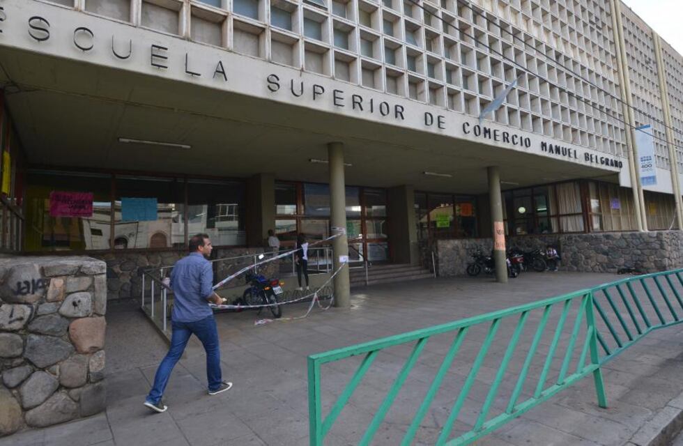 Piden clases presenciales en los colegios preuniversitarios de Córdoba