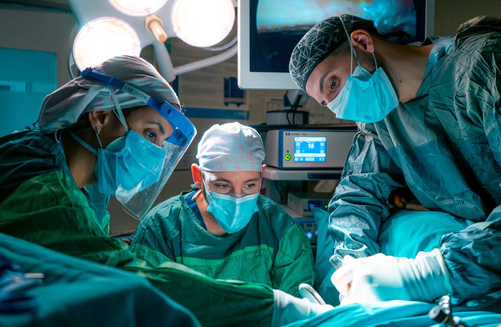 Casi el 60% de los pacientes con coronavirus muere tras ingresar a terapia intensiva, según un estudio