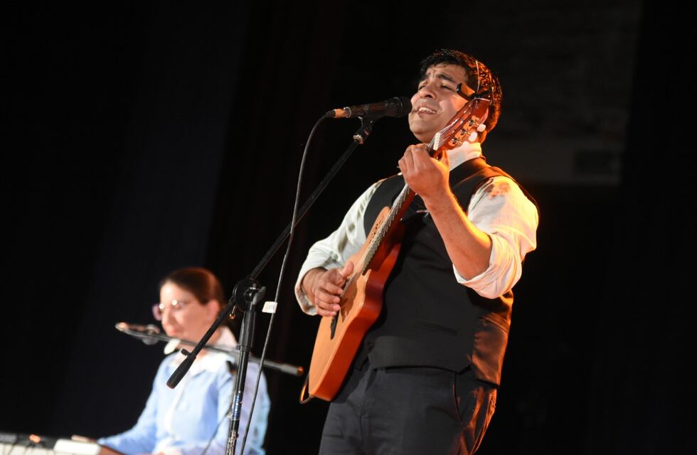 Luis Castellano participó de la velada previa al Día de la Independencia