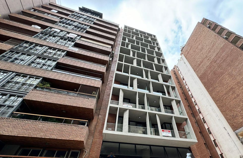 Alerta en Nueva Córdoba: un hombre simuló ser policía para entrar a robar a un edificio