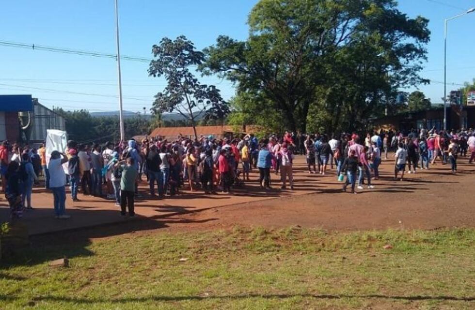 Cortes de ruta en Montecarlo: nuevamente manifestantes interrumpen el tránsito en la Ruta 12