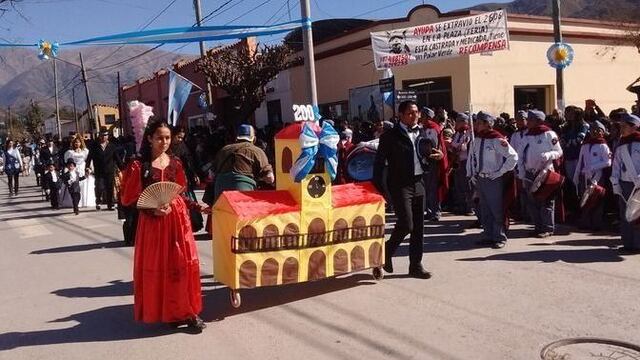 El desfile en Campo Quijano del 2019.