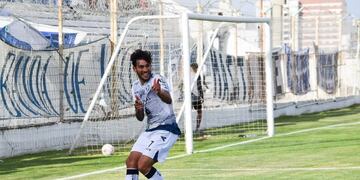 Independiente Rivadavia derrotó a Brown en Madryn 2-0 por al Primera Nacional.