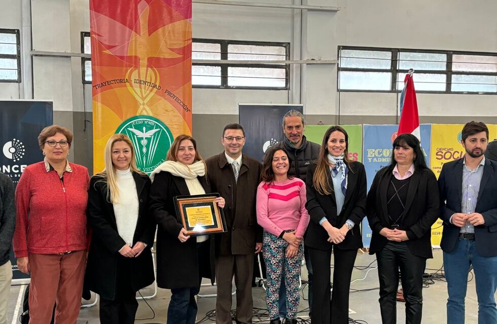 El Concejo Municipal sesionó en la EESO N° 429 "Mario R. Vecchioli"