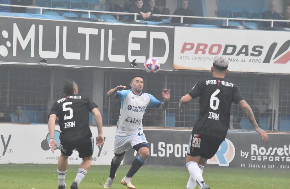 Atlético de Rafaela jugó mal y perdió de local contra Deportivo Riestra