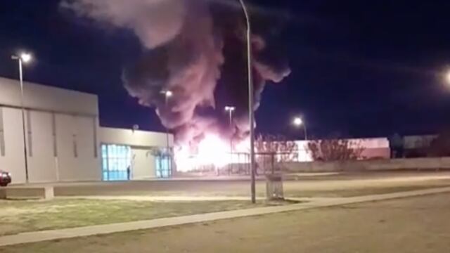 Pérez: el incendio de la planta de reciclaje se tuvo que extinguir con el uso de espuma