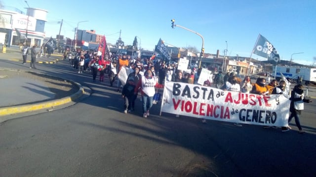 El Plenario de Trabajadoras y el PO marcharon por el centro de la ciudad.