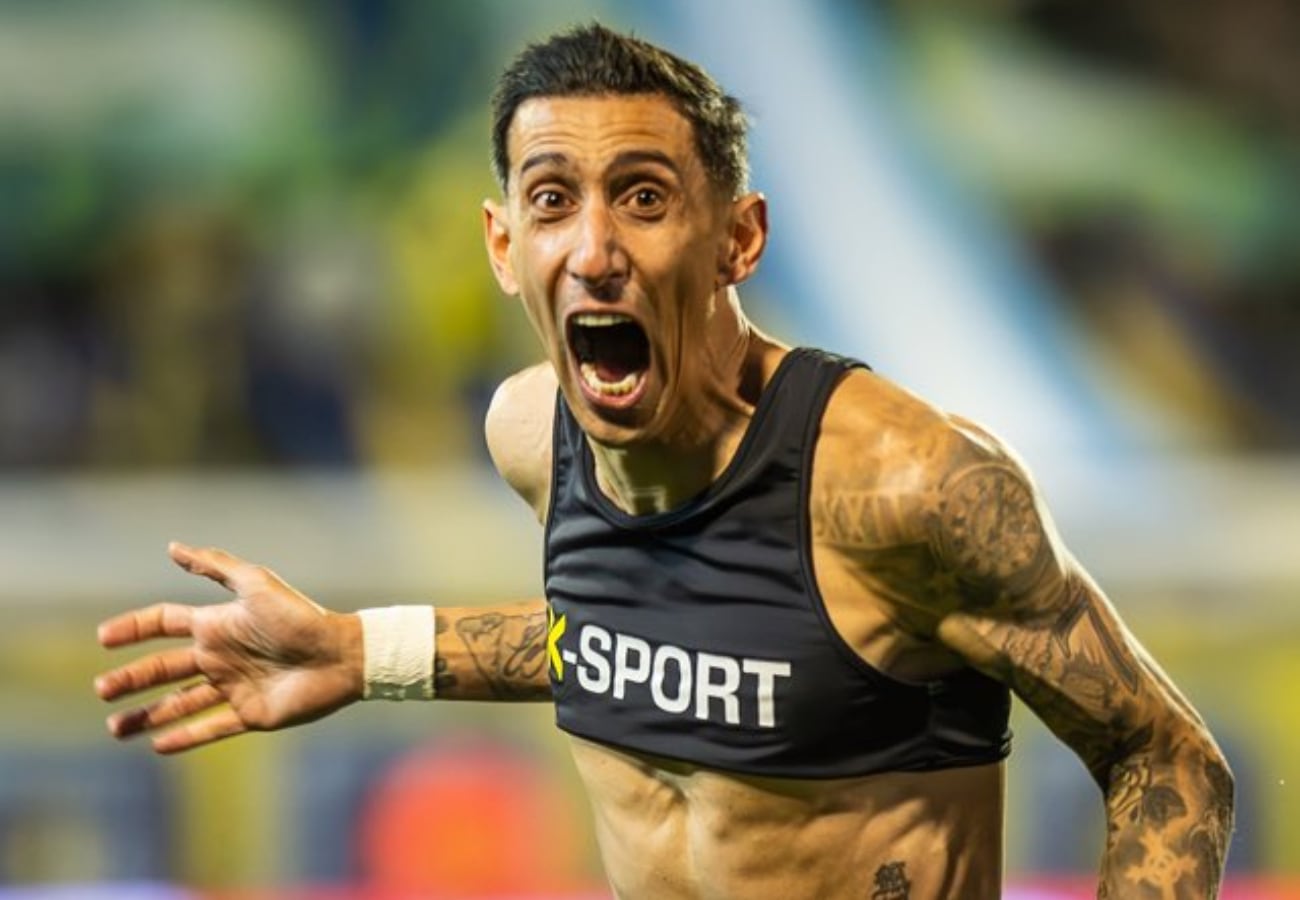 Di María acaba de convertir el gol del triunfo canalla ante Newell's y festeja