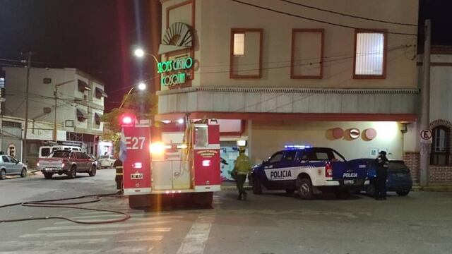 Se desmoronó una parte del techo en el casino de Cosquín. (Foto: gentileza lector a VíaCarlosPaz).
