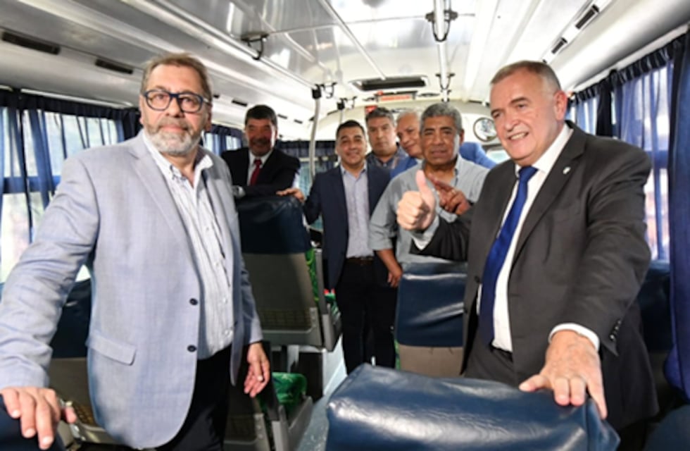 Gobierno y empresarios colaboran para la jerarquización del transporte de pasajeros
