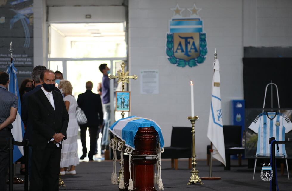 El último adiós a Alejandro Sabella: personalidades del fútbol argentino despidieron a “Pachorra”