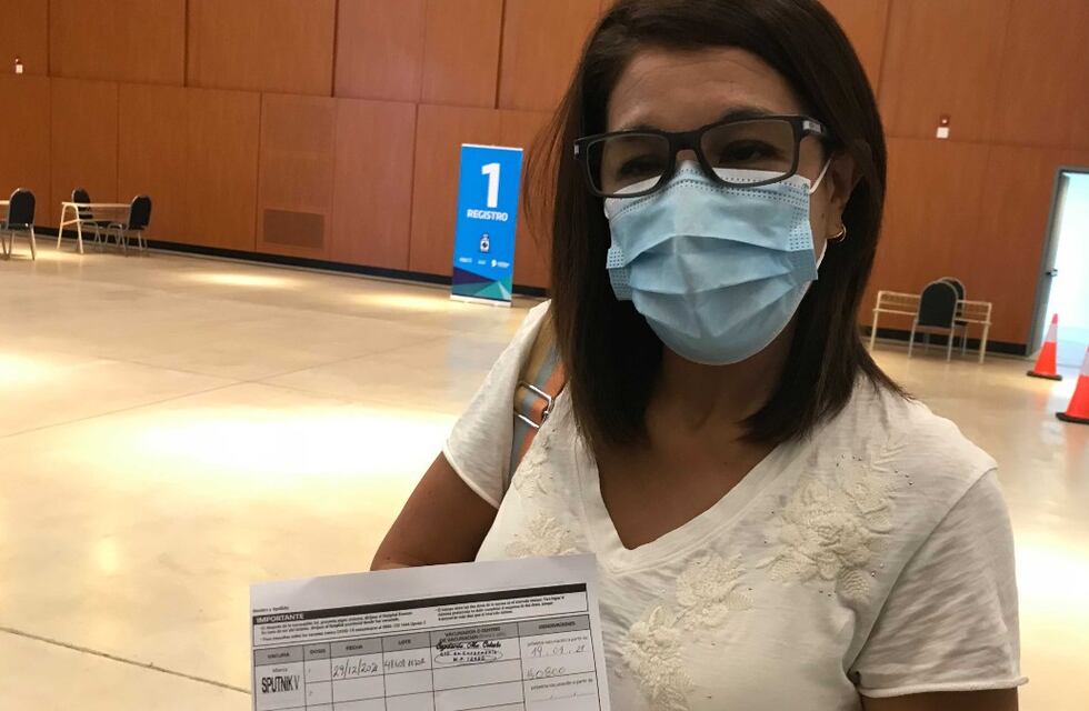 Ana Crinejo, la primera vacunada en Córdoba: “Esta vacunación renueva las esperanzas”