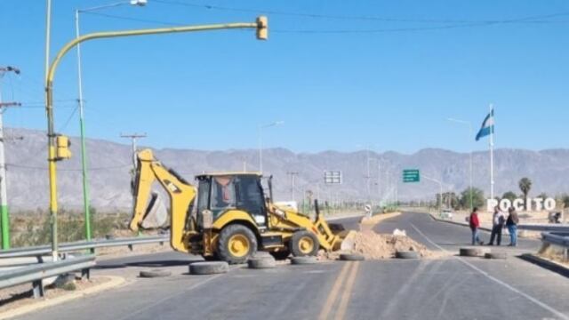 Vecinos se autoconvocaron pidiendo soluciones ante la peligrosidad de la zona.