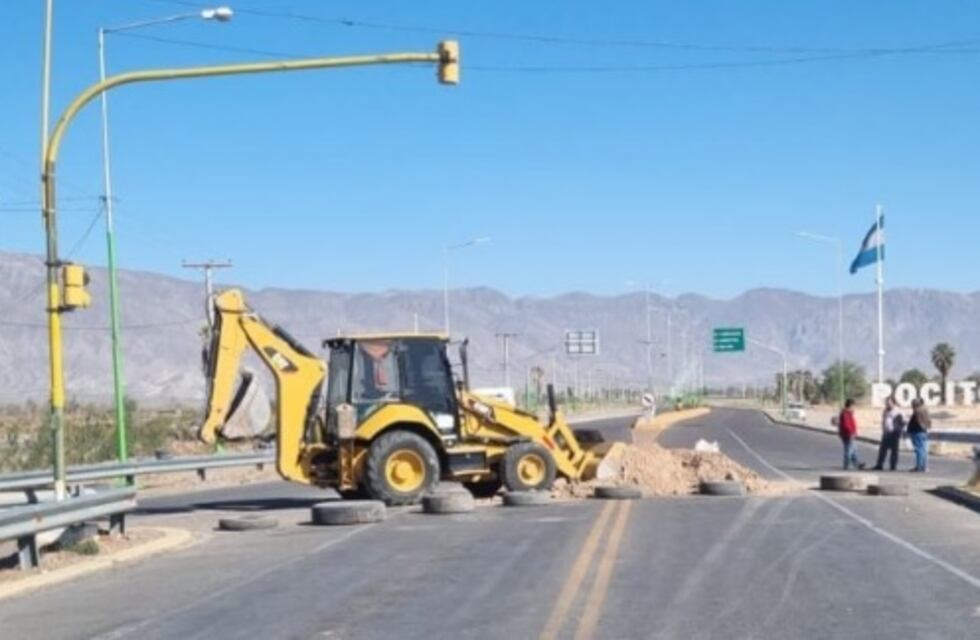 Manifestación y promesa de presencia policial en el cruce mortal de Ruta 40