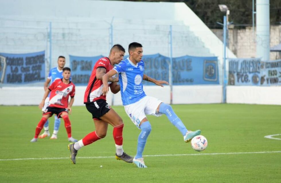 A Estudiantes se lo empataron al final en Río Cuarto