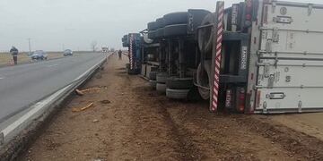 El conductor solo sufrió lesiones leves. (Foto: LV16.com).