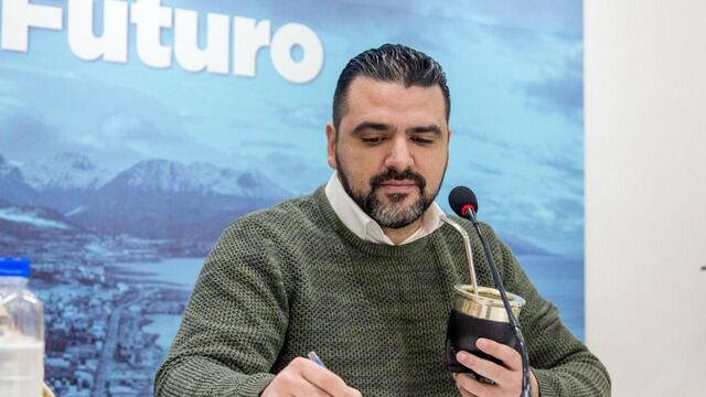 Walter Vuoto, Intendente de Ushuaia