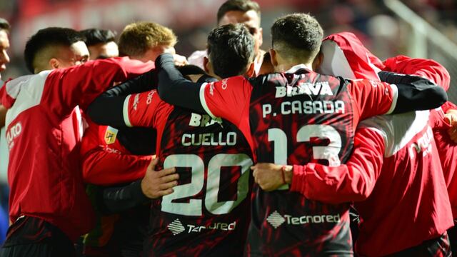 Festejo en Alta Córdoba por Instituto que ganó, y completó un fin de semana triunfal para los cordobeses.