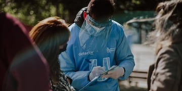 La Municipalidad de Ushuaia, a través del área de Salud, llevó adelante la primera campaña de testeo intensivo de posibles casos de coronavirus, en lo que es un cambio de metodología en relación al programa DetectAR.