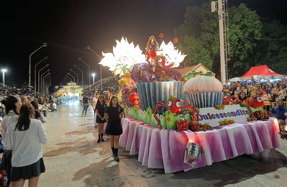 Se realizó en Gualeguaychú la 66° edición de la Fiesta Nacional de Carrozas Estudiantiles
