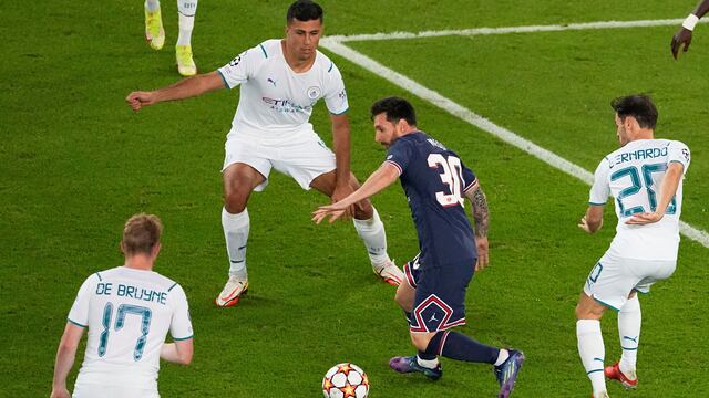 Messi contra todos: ante De Bruyne, Bernardo y Rodri. Paris Saint Germain enfrenta a Manchester City por la Champions League. (AP)