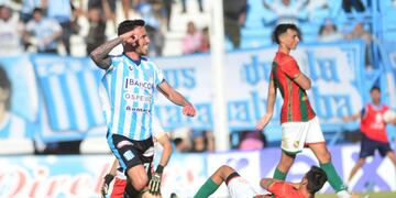 En Racing de Nueva Italia están como locos. Debutan con River en Copa Argentina (foto Javier Ferreyra).