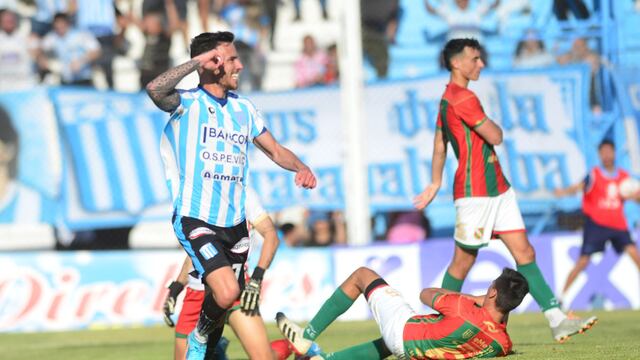 En Racing de Nueva Italia están como locos. Debutan con River en Copa Argentina (foto Javier Ferreyra).