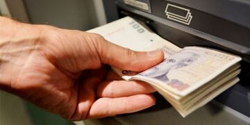 Abonarán a Municipales de la ciudad un bono por el Día del Trabajador