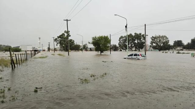 Son seis las víctimas fatales por el temporal y más de mil evacuados en Bahía Blanca. (Foto: Rodrigo García - La Nueva).