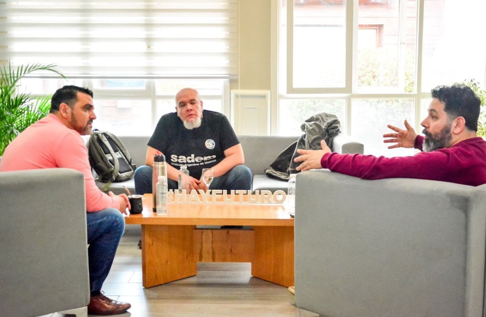 Vuoto se reunió con el secretario general del SADEM a nivel nacional