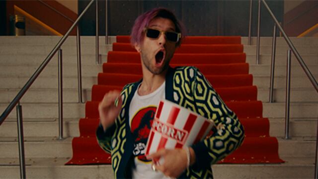 Bhavi presentó el videoclip de Charts N Harts.