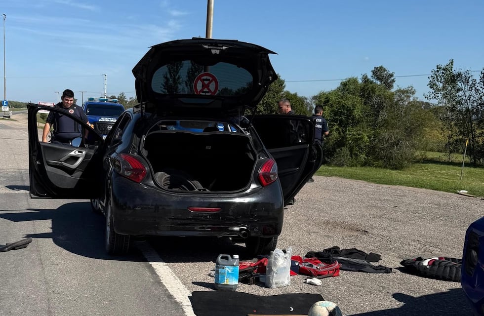 Tres hombres robaron en Pedro Vivas y quedaron detenidos en el peaje de Autovía 19