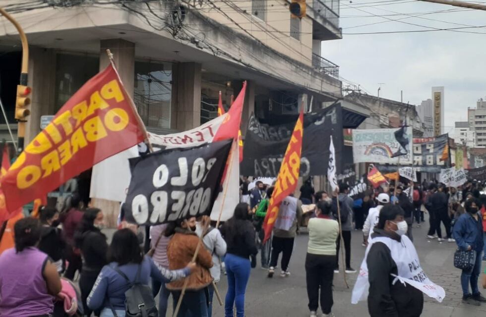 Organizaciones Populares marcharon por la continuidad de merenderos en Jujuy